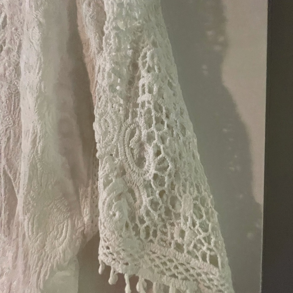 Elegant Lace Blouse - Cream - Picture 7 of 7